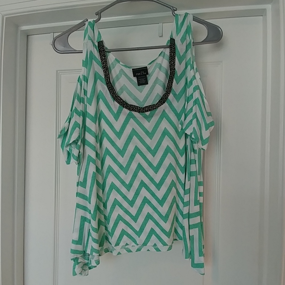 Chevron tank